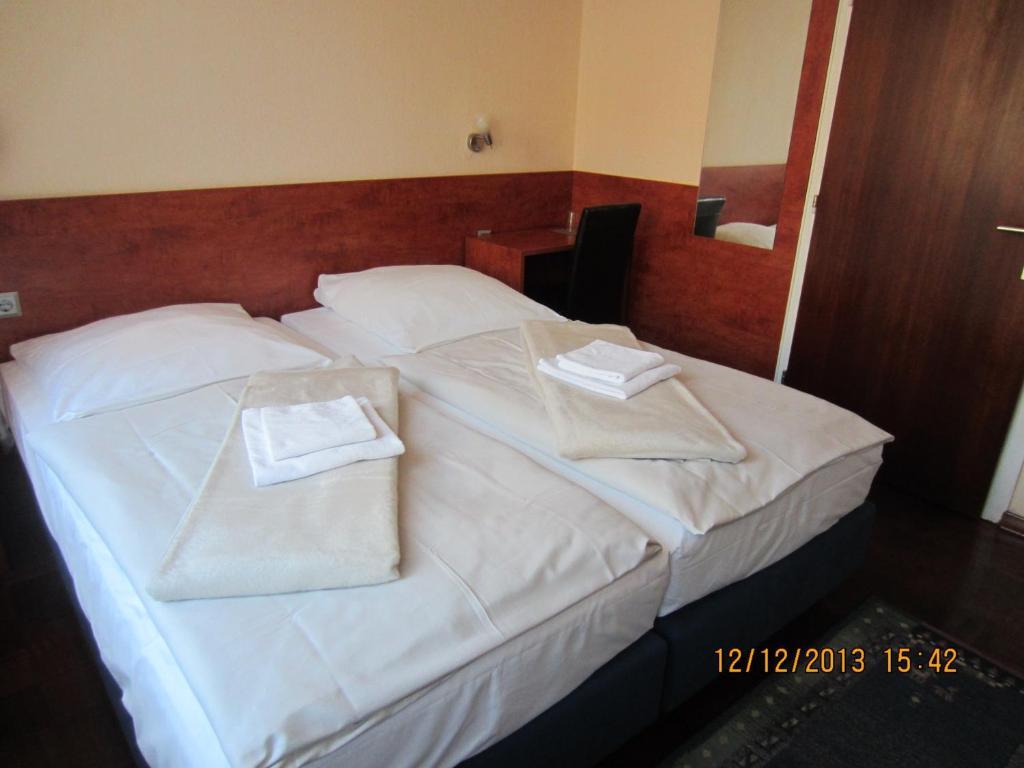 Altstadt Hotel Rheinblick Düsseldorf Quarto foto